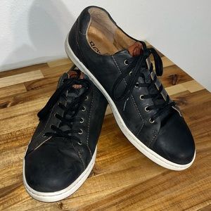 Mens Born Sneakers
